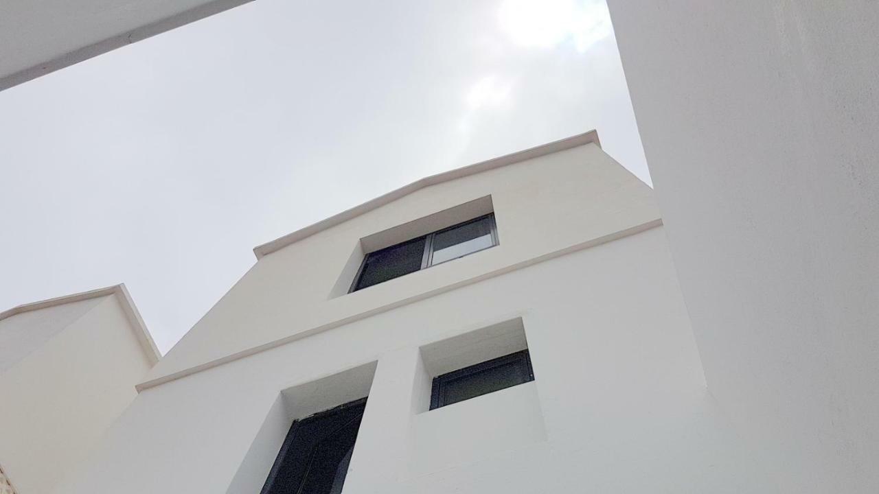 The White House Villa Orzola Exterior photo